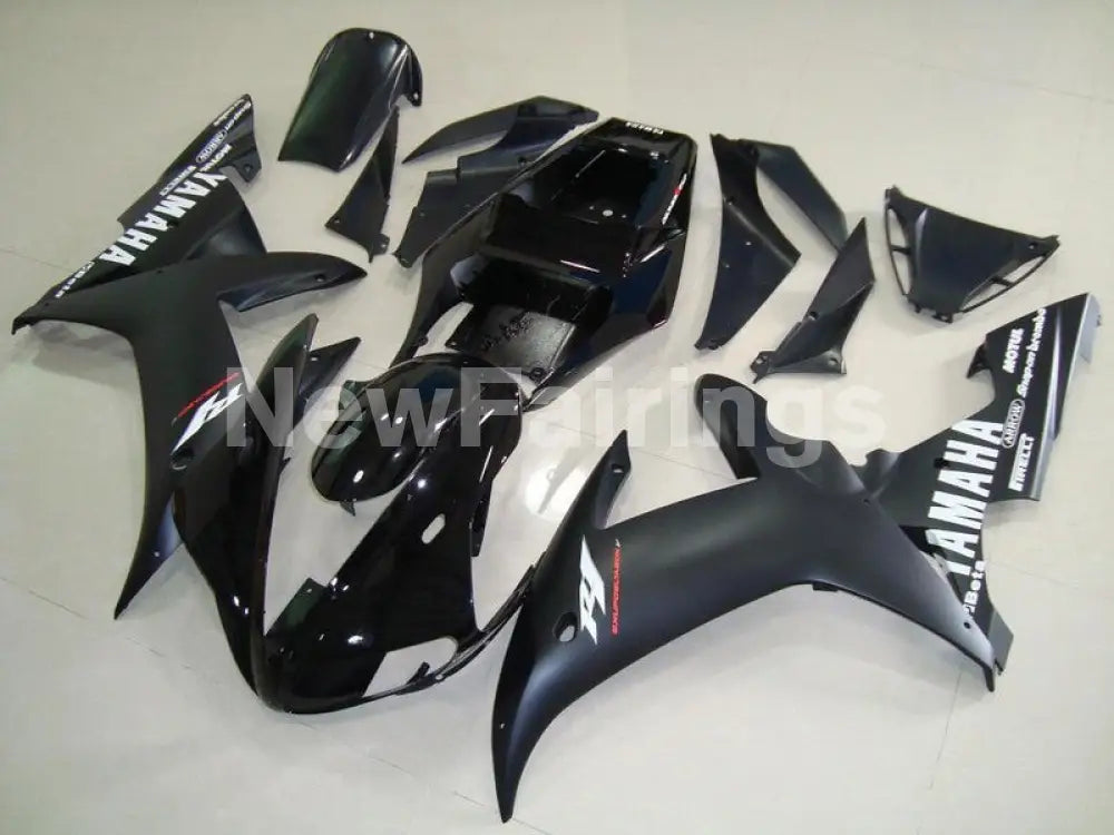 Black and Matt Black Factory Style - YZF-R1 02-03 Fairing