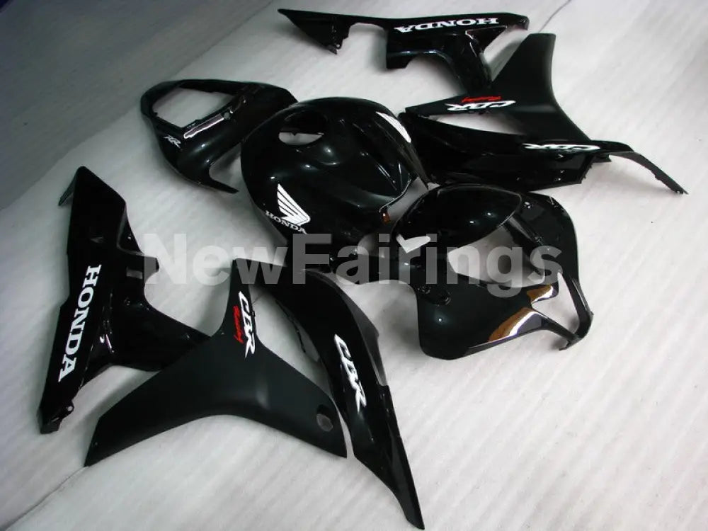 Black with white decals Factory Style - CBR600RR 07-08