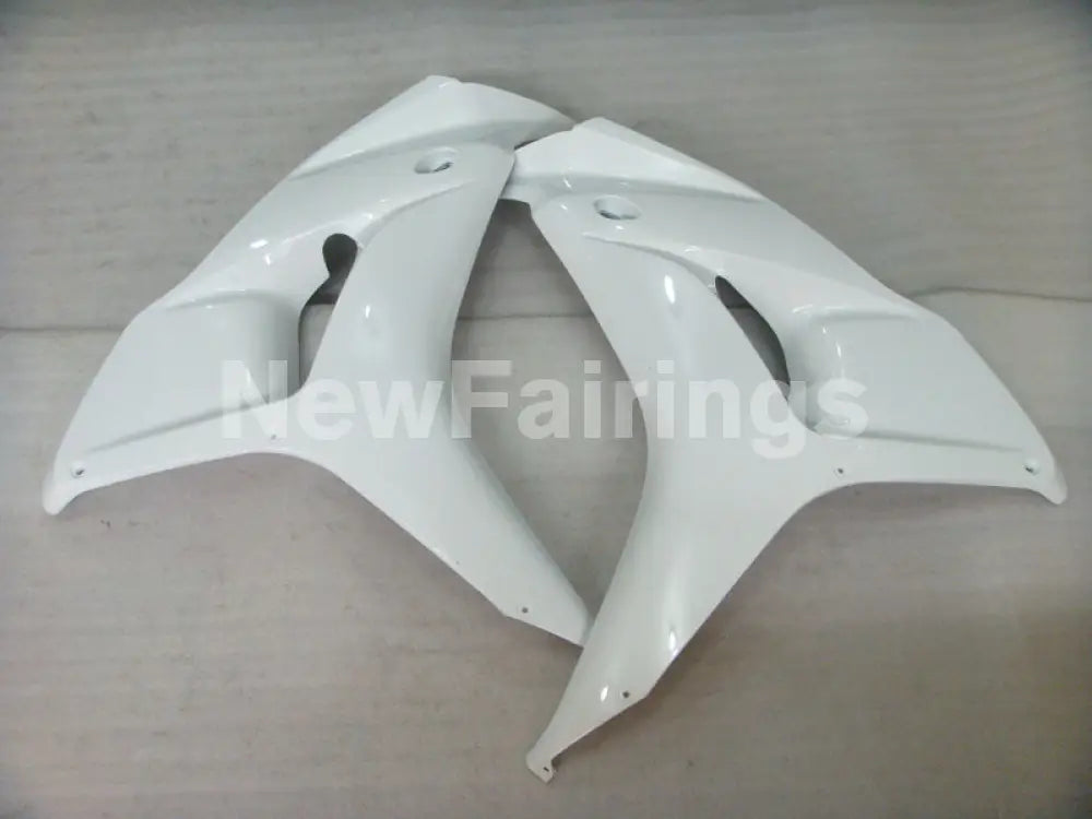 Pearl White and Black No decals - CBR1000RR 06-07 Fairing