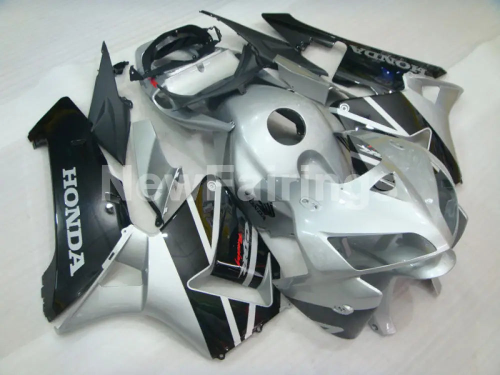 Silver and Black Factory Style - CBR600RR 05-06 Fairing Kit