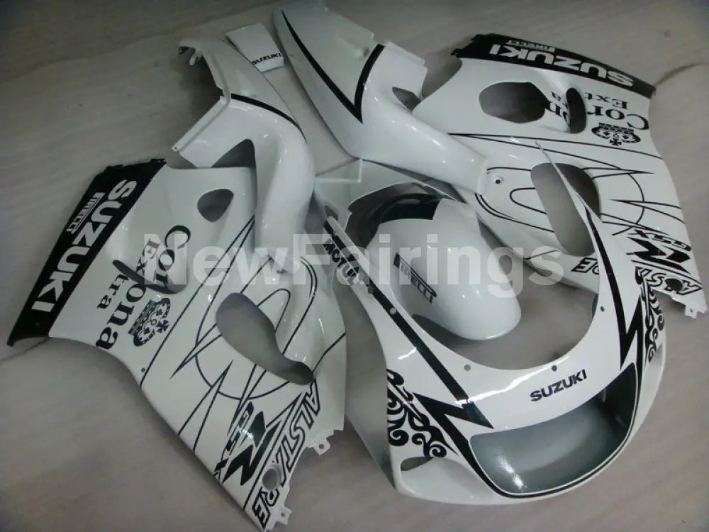 White and Black Corona - GSX-R750 96-99 Fairing Kit