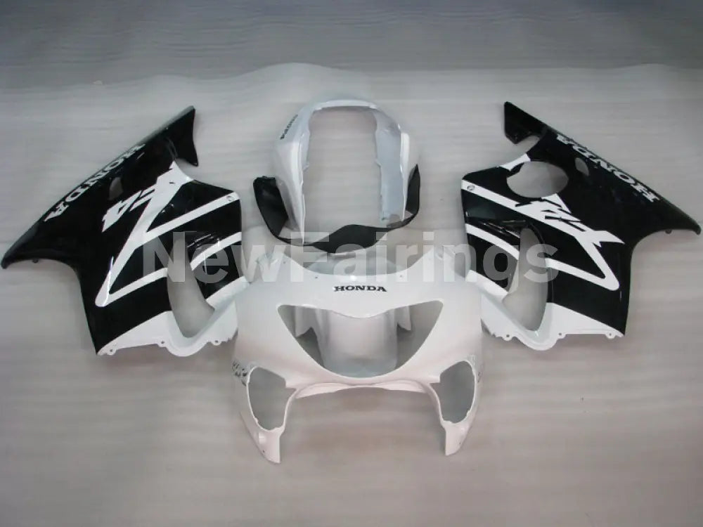 White and Black Factory Style - CBR600 F4 99-00 Fairing Kit