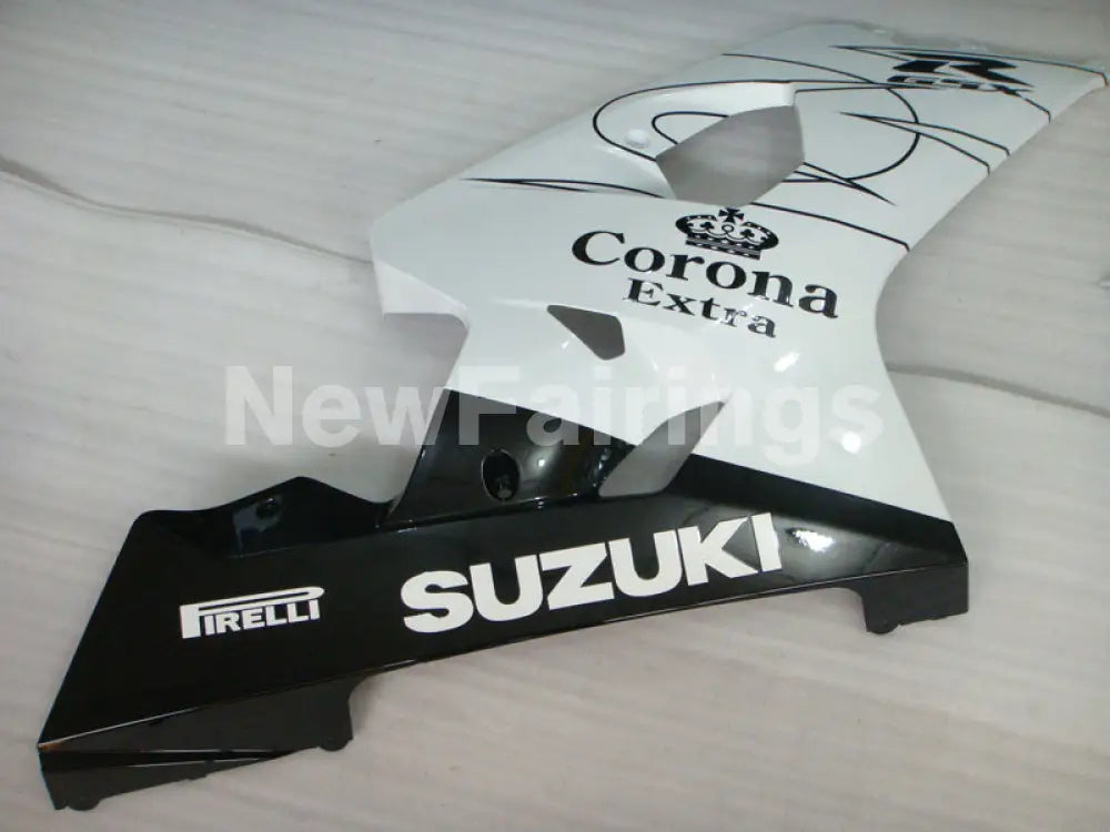 White and Black Corona - GSX-R600 04-05 Fairing Kit -